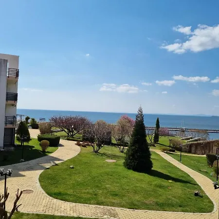 Luxsus Apart Diamond Apartment *